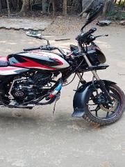 Bajaj Discover 125